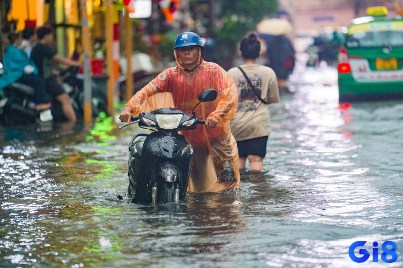 Chiêm bao thấy nước ngập cho thấy bạn đang trải qua sự bế tắc và cảm thấy mệt mỏi