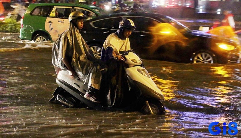 Chiêm bao thấy lội nước mang tới cơ hội trúng đề cao 