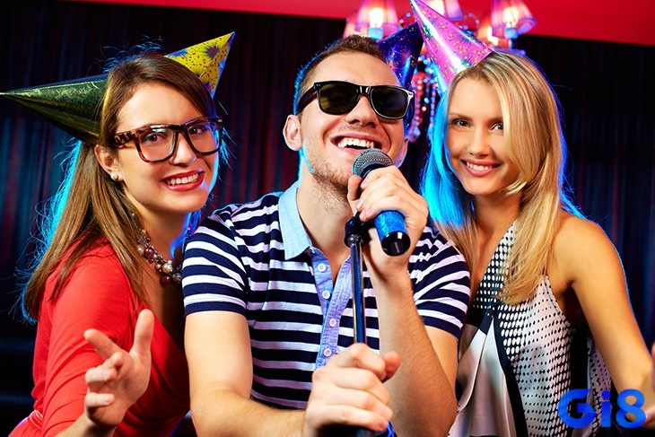 Mơ thấy hát Karaoke không hay đang phản ánh nhận thức của đề thủ về con người thật của mình