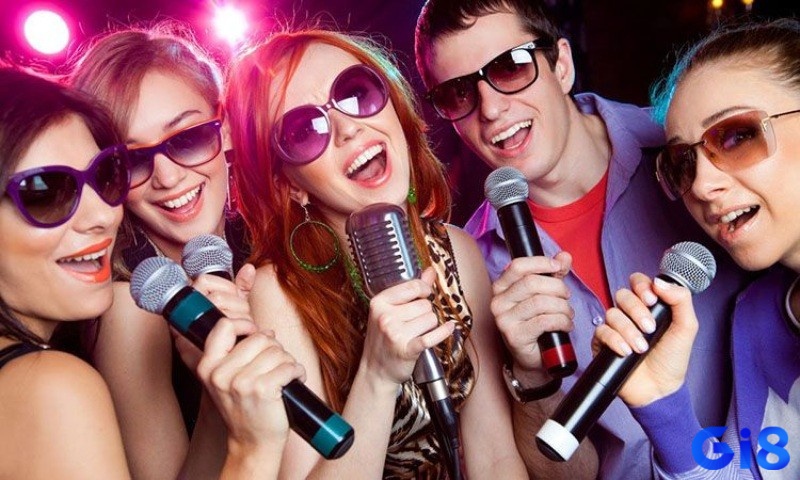 Mơ thấy hát karaoke là dấu hiệu cho thấy đề thủ đang muốn thể hiện bản thân 